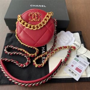 CHANEL 19 Clutch with Chain