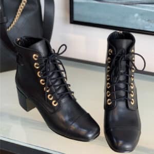 chanel boots 2020 in Black