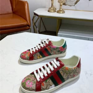 gucci bee sneakers