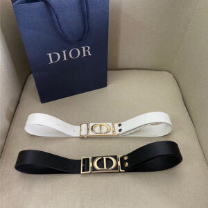 Dior CD 30 Montaigne belt