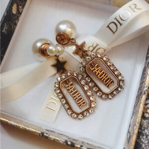 dior pearl earrings