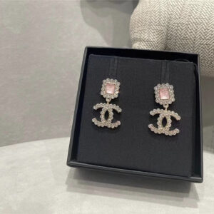 chanel square diamond cc stud earrings
