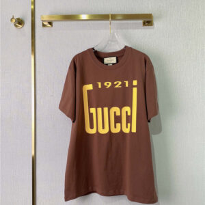gucci 1921 letter print round neck t shirt