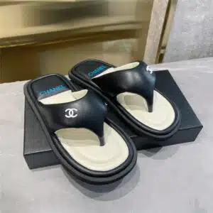 Chanel spring and summer fashion new slippers