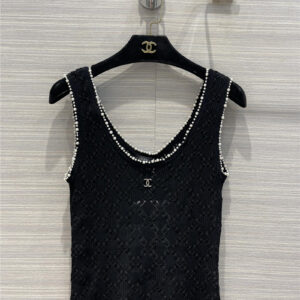 chanel quilted diamond knitted vest