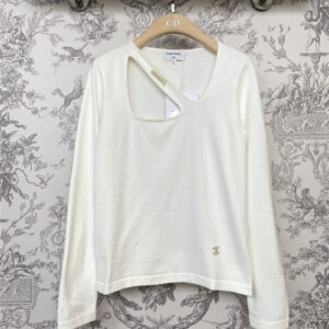 Chanel early spring new knitted long sleeves