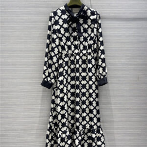 gucci black and white rhombus silk dress