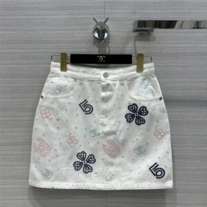 Chanel camellia hollow embroidery denim skirt