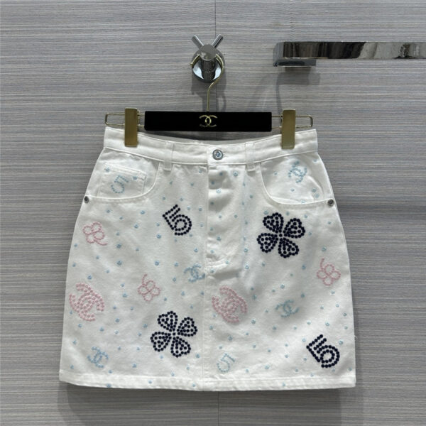 Chanel camellia hollow embroidery denim skirt
