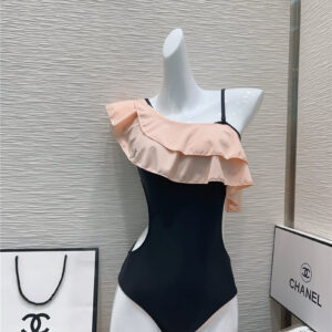 chanel show leader swimsuit