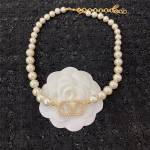 valentino summer gentle pearl necklace