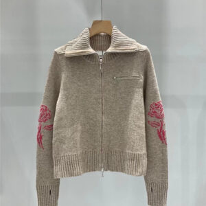Burberry British rose pattern wool turtleneck knitted jacket