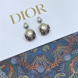 dior early spring butterfly series earrings