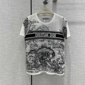 dior animal embroidered knitted short-sleeve top