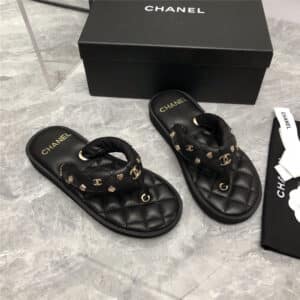 Chanel explosion Iogo slippers