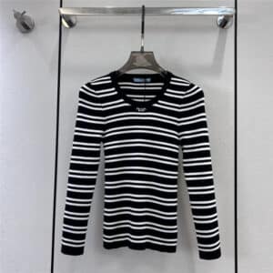 Prada round neck mid -sleeved knitted small top