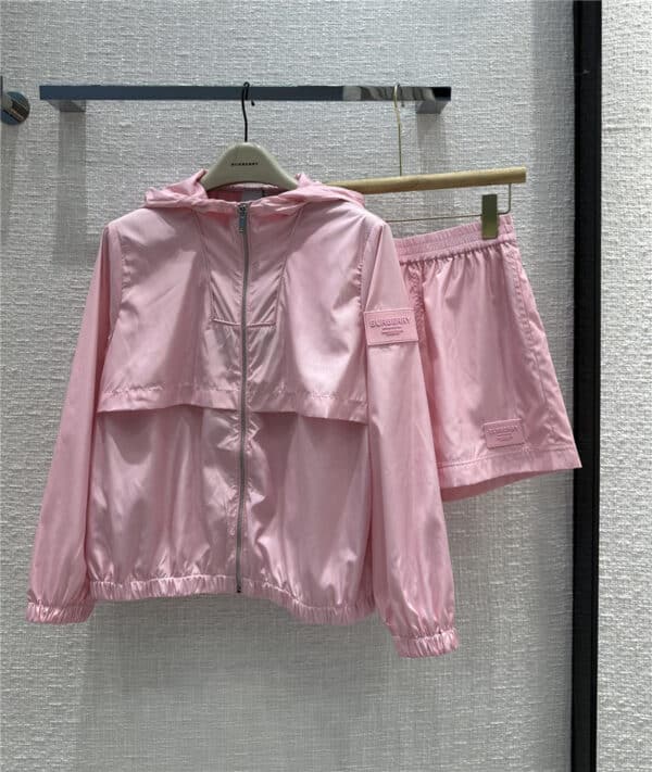 Burberry Sunscreen Hooded Zipper Jacket + Small Shorts Set