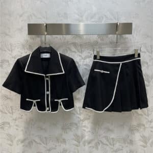 celine color contrast short-sleeved jacket + pleated skirt