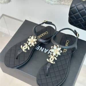Chanel camellia double C pinch sandals