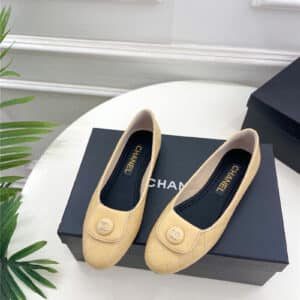 chanel counter catwalk style ribbed flat shoes
