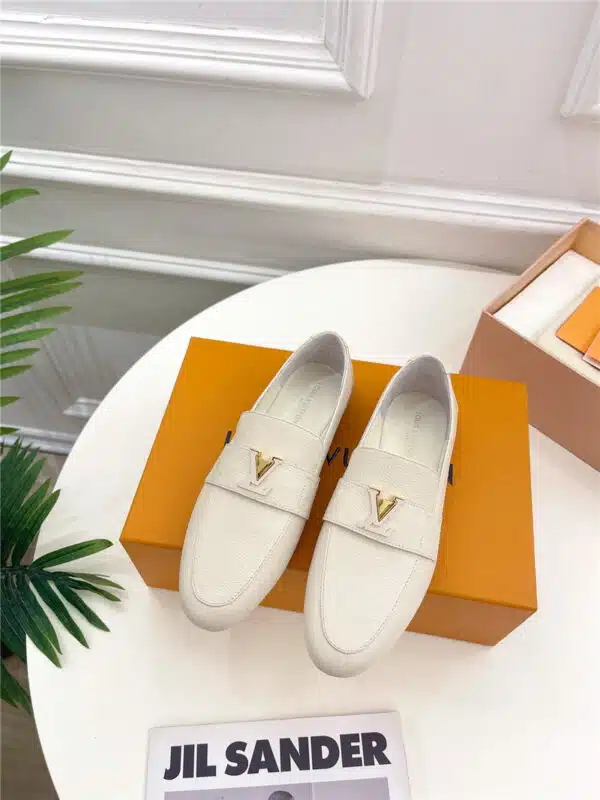 louis vuitton LV new flat loafers