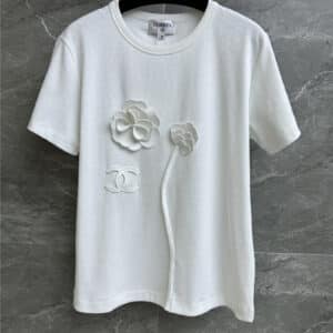 chanel three-dimensional flower T-shirt