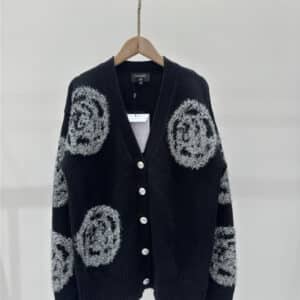 chanel new contrast flower V-neck knitted cardigan