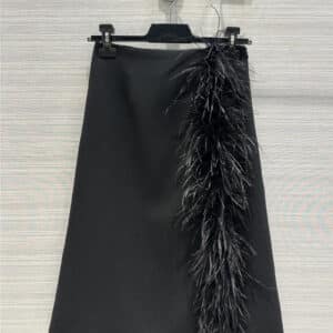 prada lady style feather slit skirt