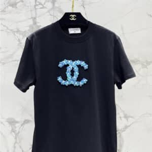 Chanel versatile loose short-sleeved T-shirt.