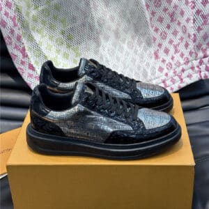 Louis Vuitton LV men's thick sole casual sneakers