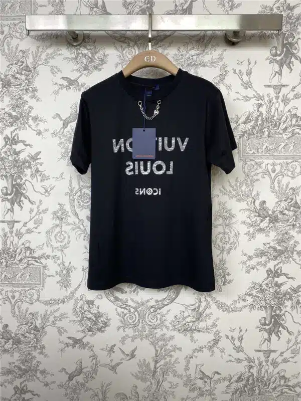 louis vuitton LV summer classic chain T-shirt
