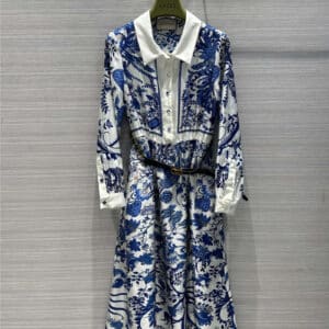 gucci blue and white porcelain positioning print silk shirt dress