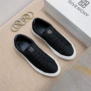 Givenchy men's logo sneakers