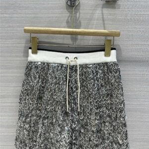 BC fish scale sequined knitted shorts