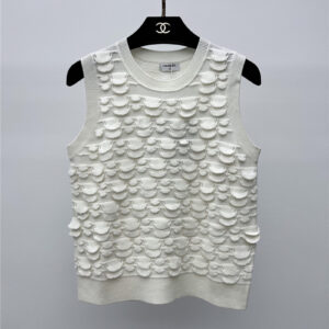 chanel three-dimensional scale knitted vest