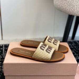 miumiu thick-soled slippers