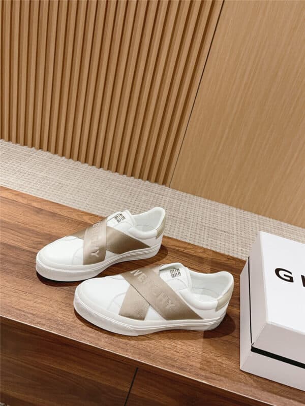 Givenchy new cross-strap white shoes