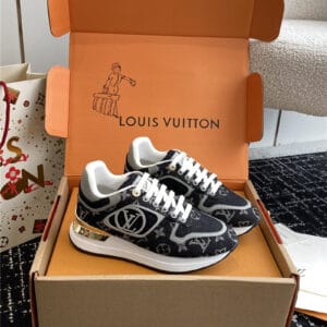 louis vuitton LV spring and summer new runaway sneakers