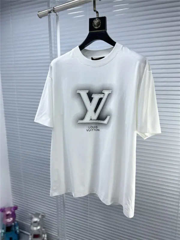 Louis Vuitton LV men's short sleeves t shirts