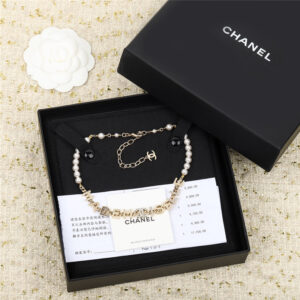 chanel pearl letter choker necklace