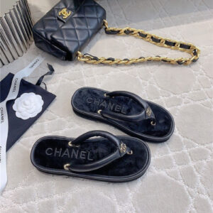 chanel thick-soled beach flip-flops margiela replica shoes