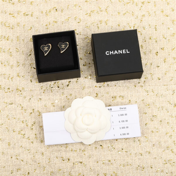 Chanel dripping oil love double C earrings